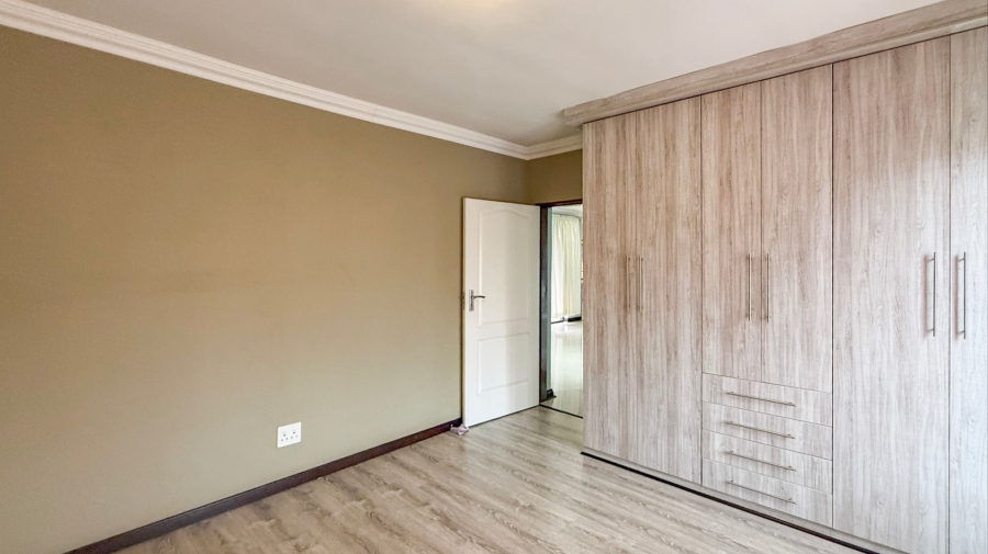 4 Bedroom Property for Sale in Birdwood Estate North West